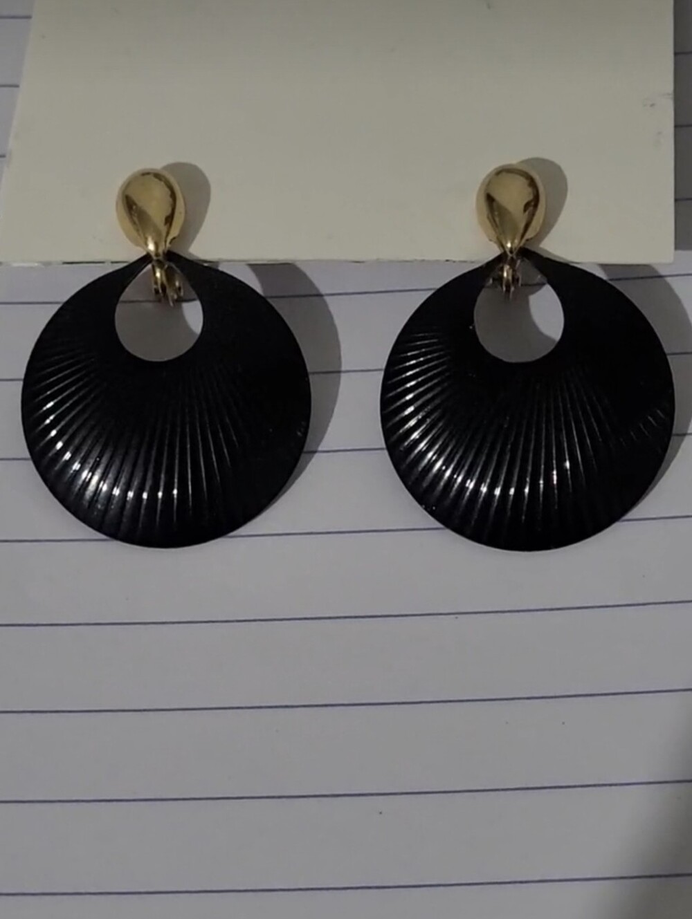 Vintage Trifari Black & Gold Tone Clip On Earrings.